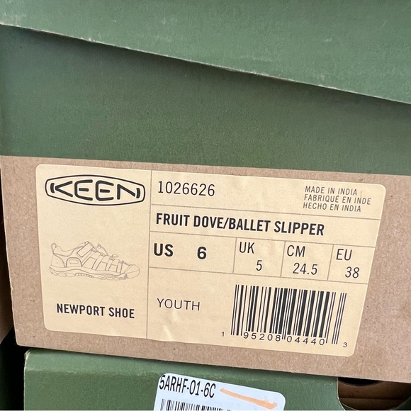 Keen NIB Newport Shoe Fruit/Dove Pink Size 5,6,7 - Picture 15 of 16